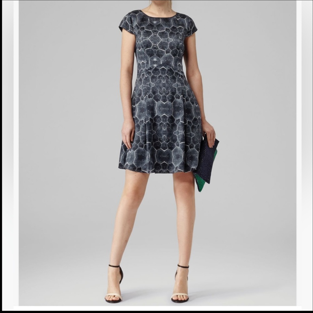 Reiss Baker Silk Tortoise Print Cap Sleeve Fit and Flare Dress Blue White-6 - Picture 1 of 10
